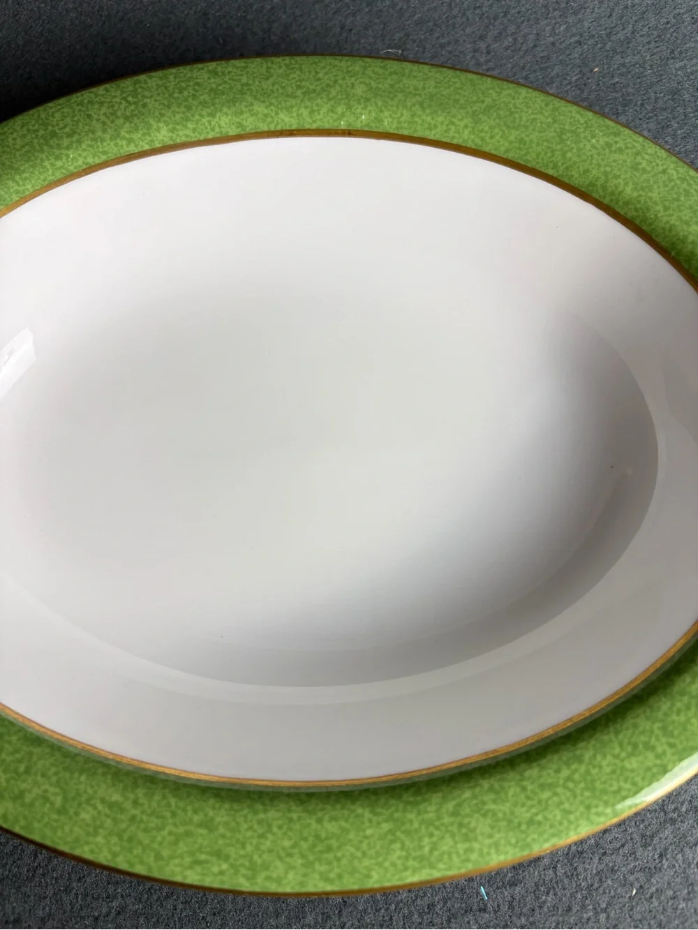 Spode Porcelain Oval Vegetable Bowl Y8570P Sutton Green White W/Green Gold Band